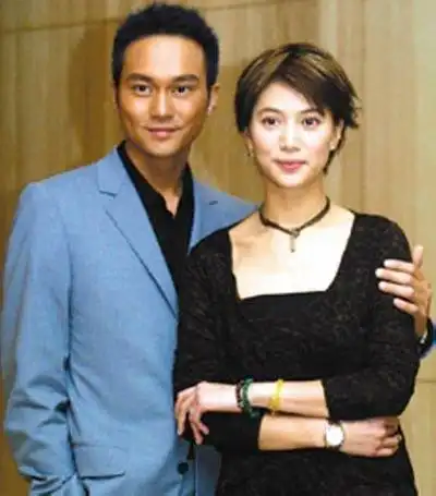 张智霖袁咏仪夫妇曾经承认自己火爆性格得罪人多的袁咏仪,想不到做了