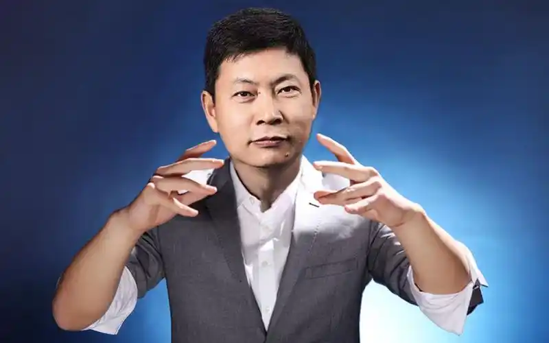 华为鼓励安卓开发者在自家商店上架 app!/ 格力自研!