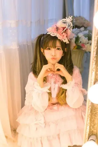 美少女yurisa卖萌写真 女生已被掰弯!