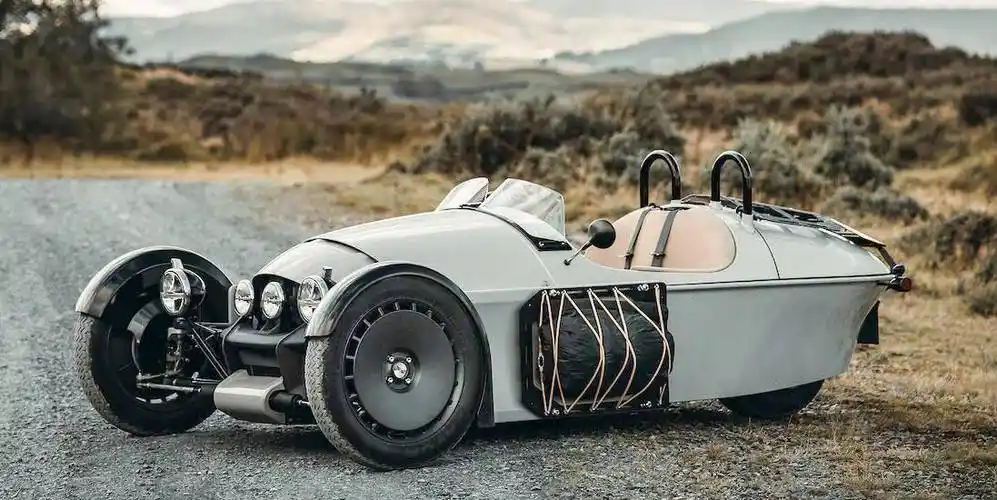 三缸三轮车,售价超60万,2023款摩根super 3制造工艺解析_搜狐汽车