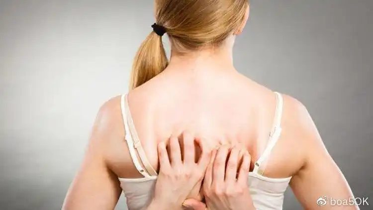 秋季鸡皮肤如何消除5招让你重拾光滑细腻肌