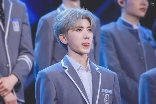 2018蔡徐坤综艺《偶像练习生》总决赛_高清图片大全-爱豆app