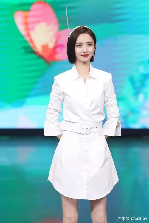 丫丫佟丽娅释出一组《王牌对王牌》星尚活动风尚美照