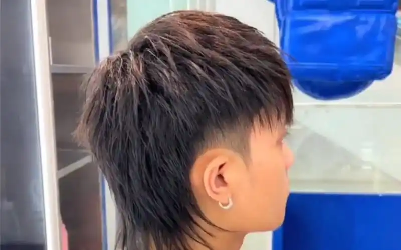 男生颜值天花板碎盖狼尾7215逆转颜值的发型96_哔哩哔哩_bili