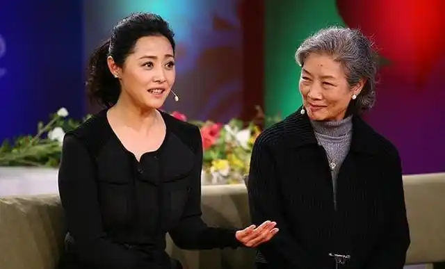 吕中和刘蓓是亲母女吗