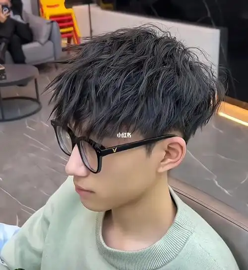 男生一定要烫的碎盖烟花烫男士碎盖发型