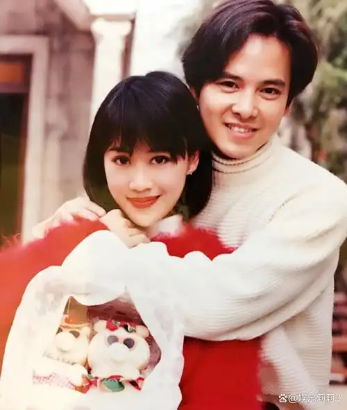 梁小冰:内地农村出生因家贫差点被送人,学生时期兼职模特来养家