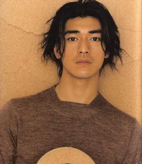 被众女星奉为"人间绝色"的金城武,除了颜值还有什么值得看的?