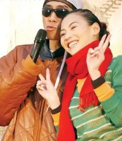 应采儿曝陈小春张柏芝早年分手原因张的欲望太强一晚要7次