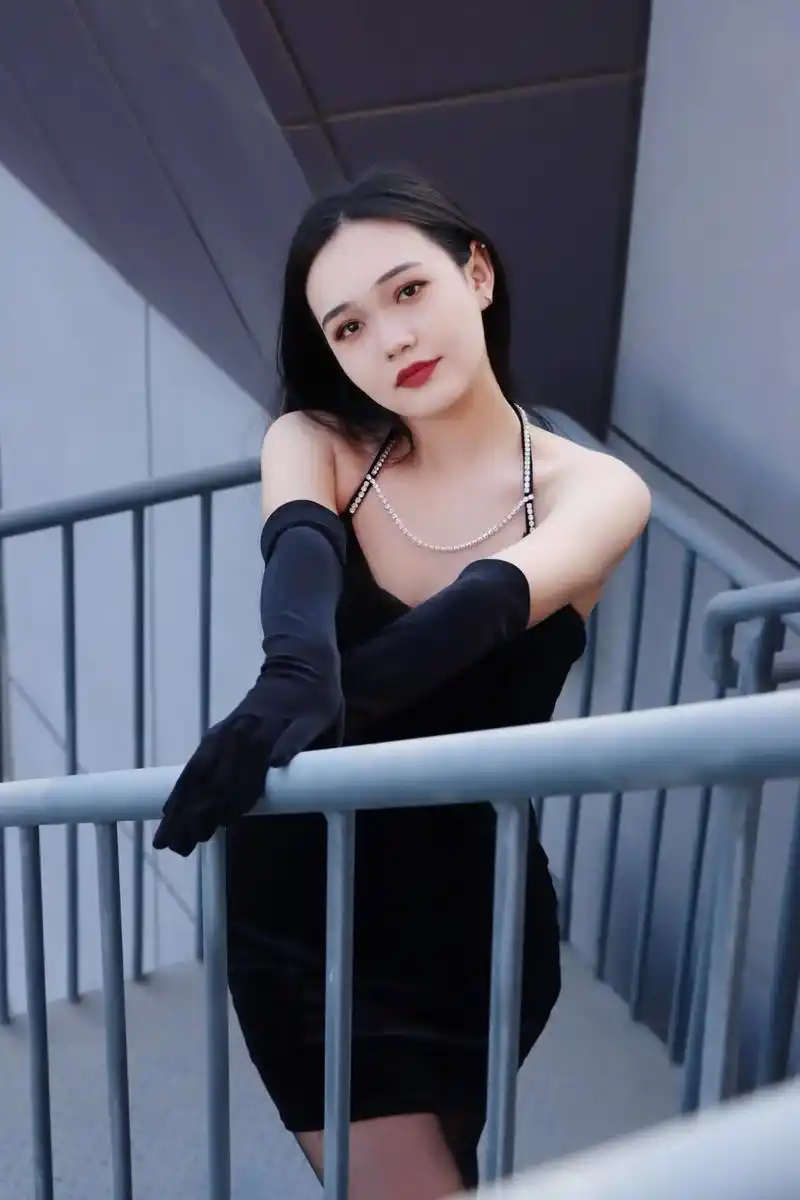 写真集97.我的大摄影师@i多多  #柯尔克孜 #美丽坏女人 - 抖音