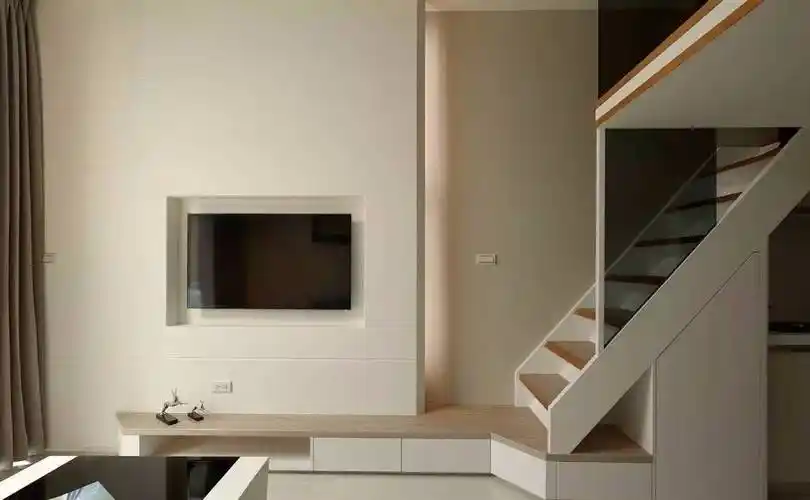 24平loft公寓整装图 四舍五入也是一套小复式楼了