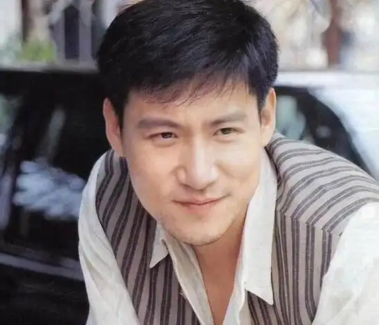 喝酒就分手3年换21个佣人罗美薇为何能独享张学友27年宠爱