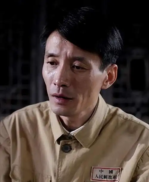 回顾演员田小洁从工人到演员娶女神江珊为妻事业爱情双丰收