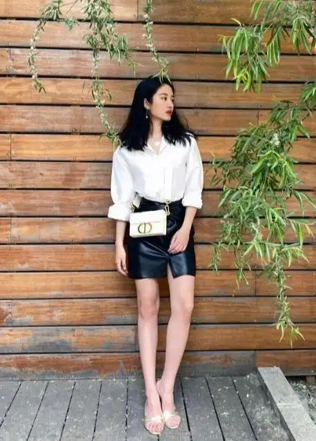 如何将白衬衫穿出优雅感杨采钰这几点搭配小技巧值得参考