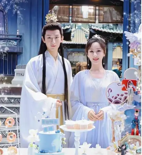 每年,他们都会互送心意满满的生日祝福.