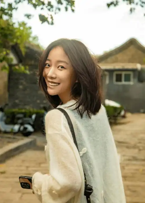 坎坷的王珞丹:40岁仍未婚,母亲上综艺节目里催婚,她恨嫁吗?_妈妈_电视