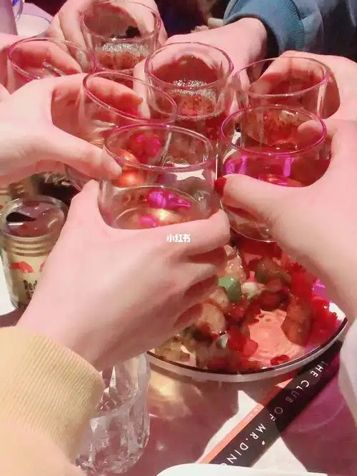 生日快乐年年如意_生日_蛋糕_酒精_喝酒日常_美食_美食展示