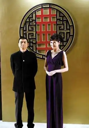 沈星和冯小刚"夜宿门"又被扒出 沈星为冯小刚离婚当小三旧闻