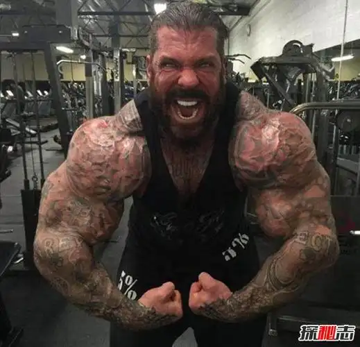 库尔曼他的肌肉并不是世界上最发达的,但是他肌肉的饱满