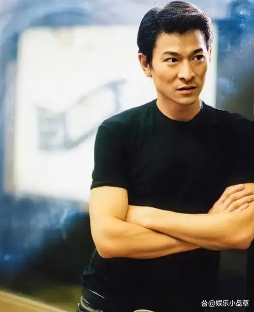 "陈法拉非常具有明星相."刘德华评委对她的青睐最为突出.