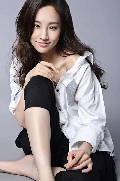 他来了请闭眼开机章龄之霍建华演姐弟