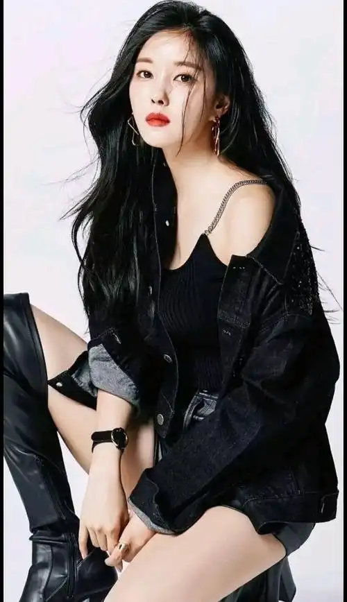 韩国女明星朴孝敏身材火辣衣品绝了