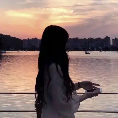 快手背影女头_女生头像_我要个性网