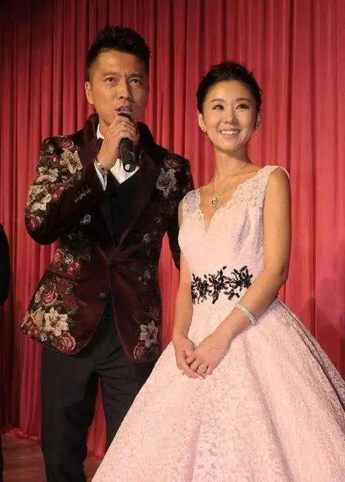 他帅气演技高,凭"金太郎"走红,今动情讲述自己的幸福生活_王雷