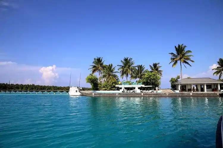 旅游马尔代夫太阳岛拍摄