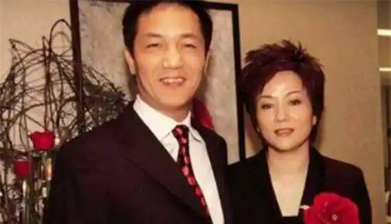 上海首富周正毅:入狱嫌热给每个牢房装空调,服刑16年赚了30亿_财富