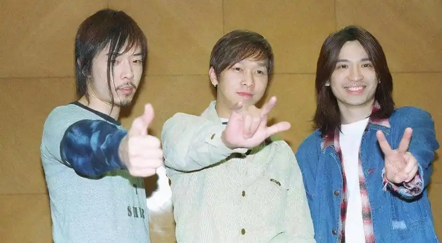 beyond是什么意思黄家驹的31载人生