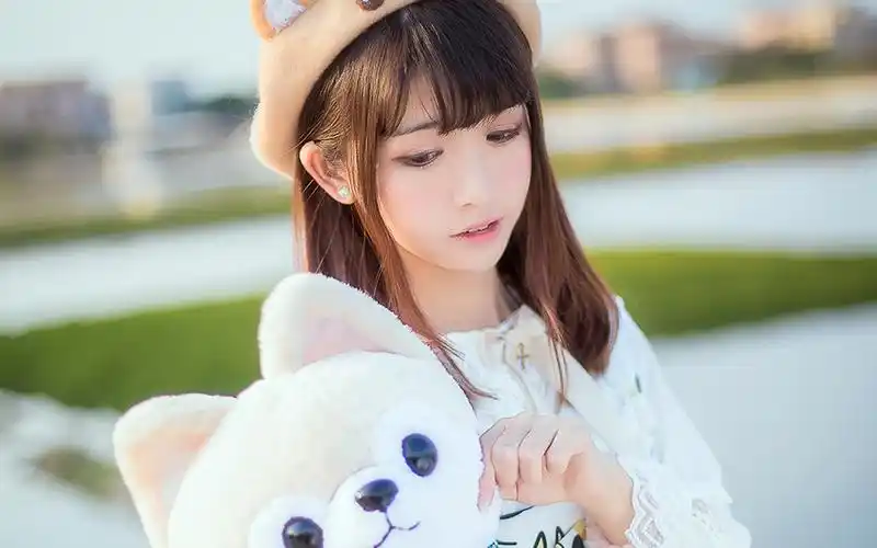 可爱萝莉清新自然唯美写真桌面壁纸高清大图预览1440x900_美女壁纸