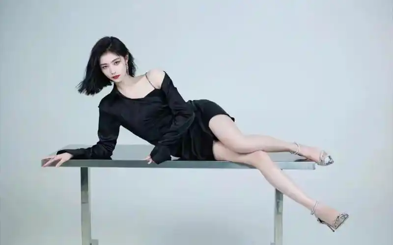 许佳琪～性感诱人,白嫩美腿