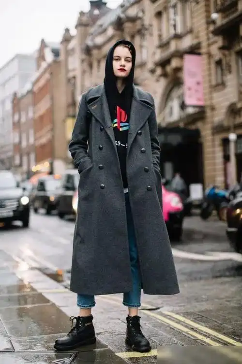 大衣 卫衣=2021年最时髦搭配!显瘦又保暖,聪明的女人都在穿