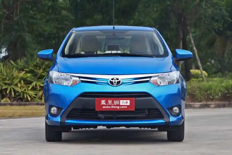 2020款丰田威驰自动挡低配车前后都是蝶刹的吗?