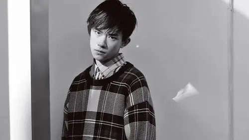 内地明星易烊千玺tfboys明星风尚壁纸6