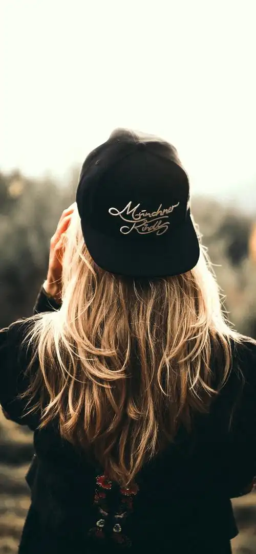 有没有类似这种欧美风格的手机壁纸? - 知乎