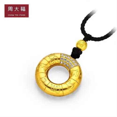 新款周大福传承系列国韵传承福缘安伴足金黄金镶钻吊坠fr1554精品