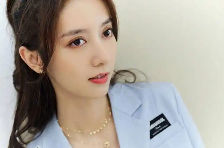 新一代女神陈姝君清纯写真新一代女神陈姝君清纯写真小编喜欢其中陈姝