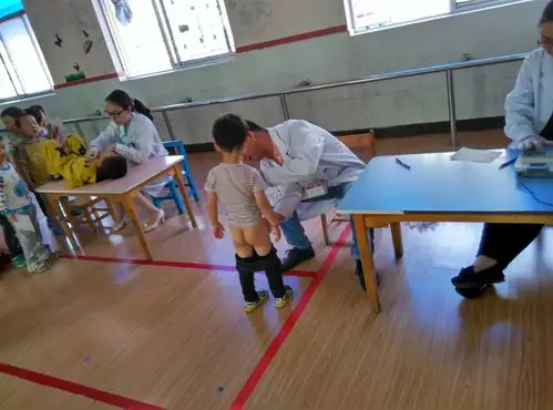 爱心体检 小一班-区实验幼儿园