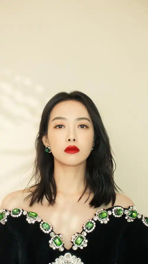 宋茜仙气性感图片手机壁纸