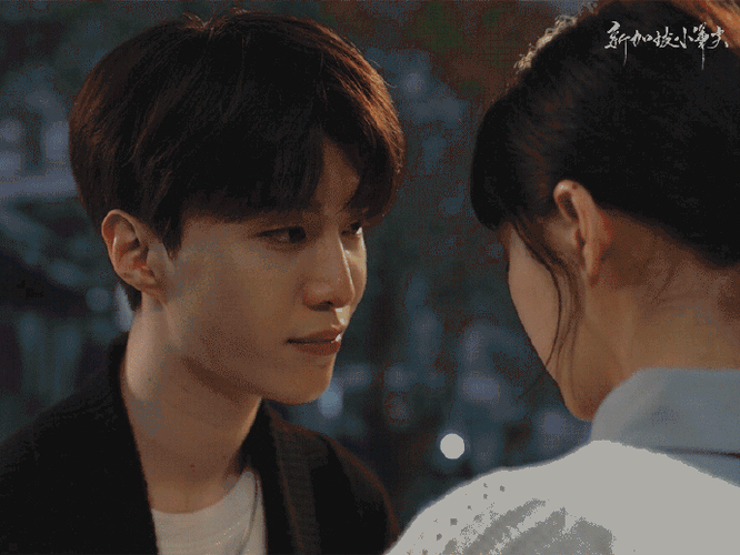 关晓彤范丞丞新剧吻戏##关晓彤范丞丞曾少年吻戏