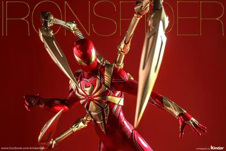 《漫威蜘蛛侠》蜘蛛侠(钢铁蜘蛛装甲战衣)1:6比例珍藏人偶实物图