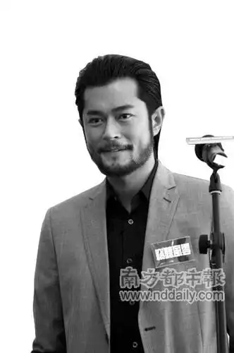 古天乐吴彦祖齐做"狗仔队"《窃听风云》开镜