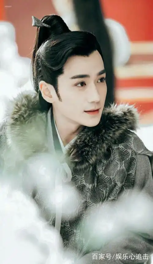 当红男明星帅气古装扮相,哪一位翩翩公子戳中了你的心?