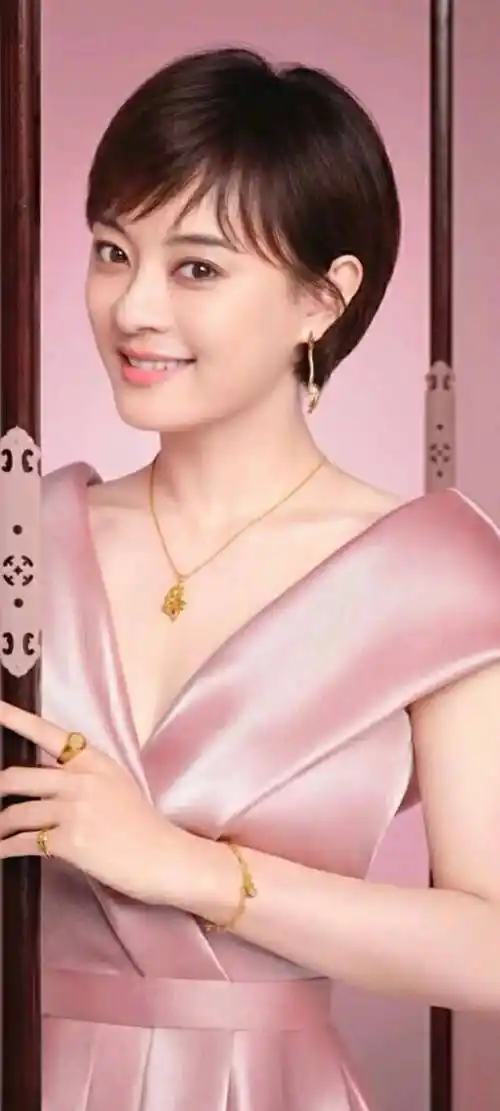 《亮剑》中赵刚的媳妇扮演者——孙俪