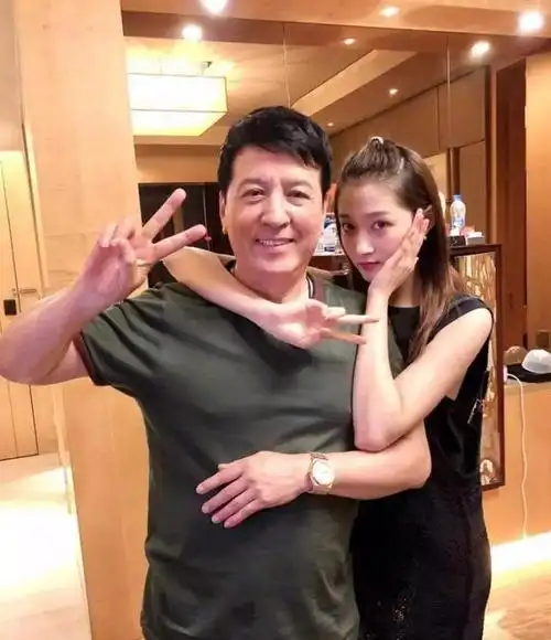 90后95后四小花旦关晓彤的上位秘史和她爱过的男人