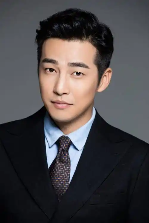 邹廷威日常穿搭帅气十足粉丝们看过他哪些作品评论关注转发分享