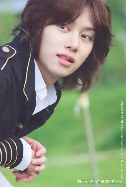 说说你为什么喜欢金希澈?