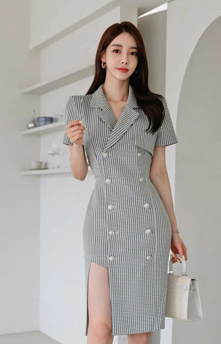 孙允珠二套职业装搭配,尽显成熟女性魅力与干练.